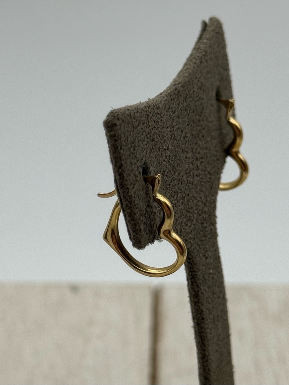 14k Gold Twisted Heart Hoop Earrings - Women's Jewelry - Picture 2 of 7